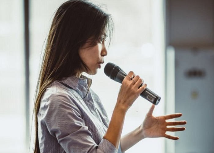 6 Cara Efektif untuk Meningkatkan Skill Public Speaking, Antigrogi!