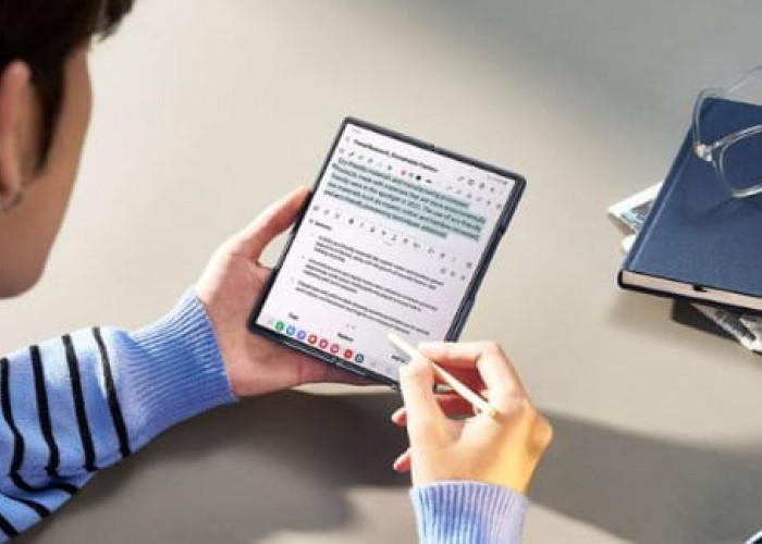 Samsung Galaxy Z Fold6 Punya Fitur PDF Overlay untuk Tingkatkan Produktivitas