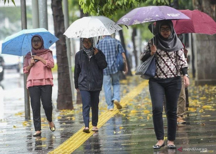 Akhir Pekan, 14 Daerah di Jawa Tengah Diprediksi Turun Hujan, Mana Saja?