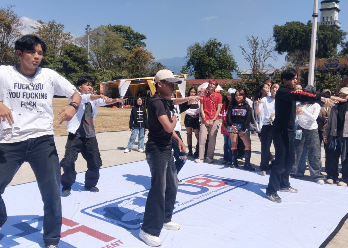 Ada Korean Style Dancer di Alun-alun Pansi, Ajang Kreativitas Anak Muda Semarakkan Hari Jadi Salatiga ke-1.276