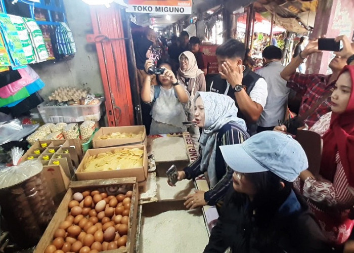 Menjaga Stabilitas Harga Bahan Pokok, Disdag Kota Semarang Lakukan Pantauan di Pasar Johar dan Karangayu