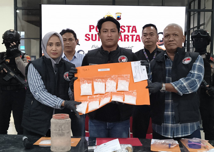 Tangkap Residivis, Polresta Solo Temukan Sabu 1,5 Kg Dikubur di Pekarangan