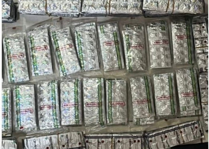 Polisi Sita 455 Obat Terlarang Siap Edar dari Sepasang Kekasih