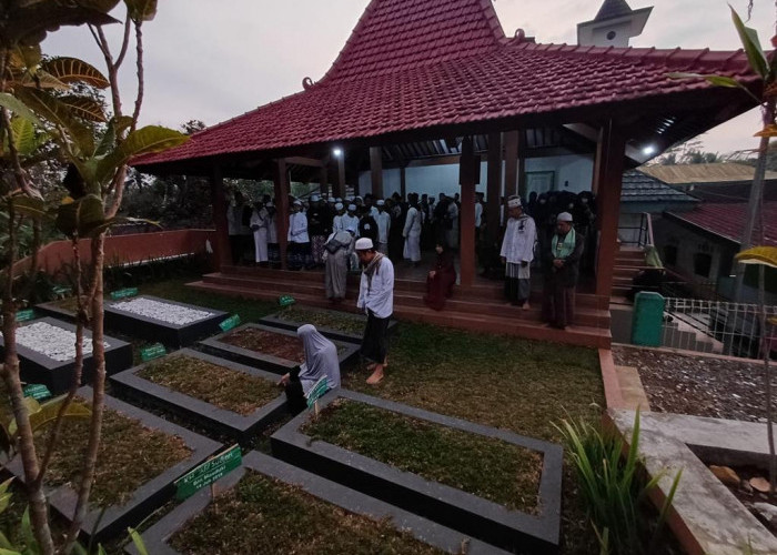 Lestarikan Tradisi Pesantren Kalijaran, Sepupu Siti Atikoh Dirikan Ponpes Khusus Anak Duafa di Banten