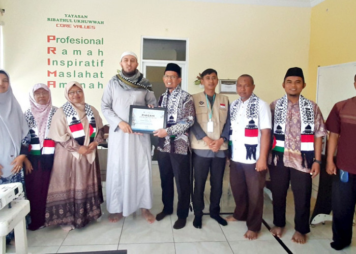 Syaikh Mahmoud M Ismail Kunjungi Yayasan Ribathul Ukhuwwah Tegal