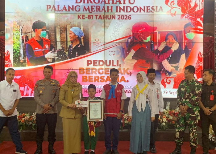 Demak Dikepung Banjir dan Rob, Bupati Eisti’anah Minta PMI Selalu Siaga
