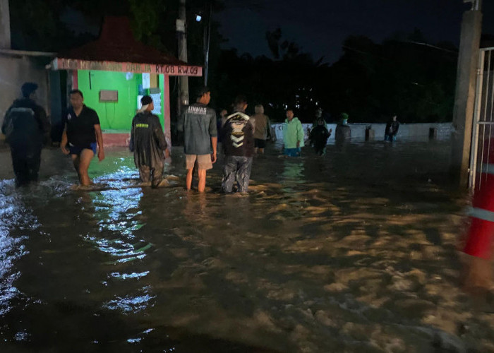 Diguyur 5 Jam, Puluhan Rumah Warga Meteseh Terendam Banjir