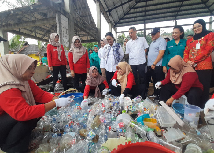Wali Kota Semarang Dorong Bank Sampah Jadi Ujung Tombak Pengendalian Sampah Kota 