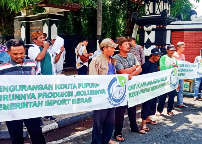 Ulu-ulu Vak dan Petani Kabupaten Pemalang Gelar Demonstrasi 