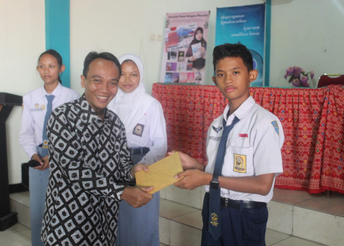 Siswa SMPN 1 Talang Kabupaten Tegal Peserta Teraktif Lokakarya Jurnalistik Pelajar 