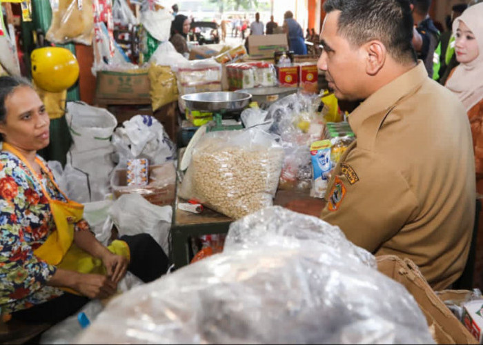 Minyakita Langka di Pasar Bintoro, Gus Yasin Gerak Cepat Minta OPD Cek Distributor dan Sesuaikan HET