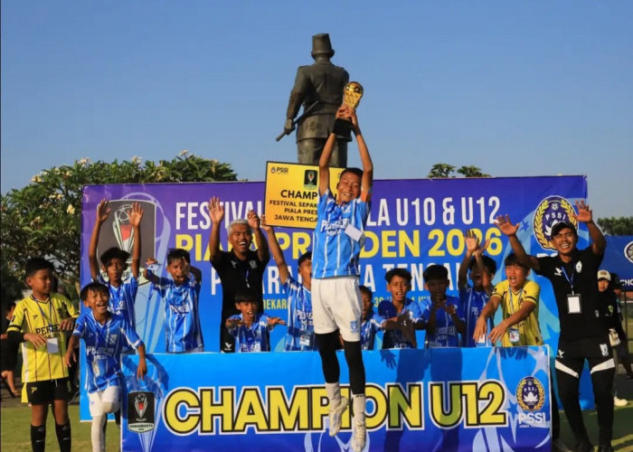 Persebi Boyolali dan GSoccer Semarang Angkat Tropi Piala Presiden Grassroots 2026 Zona Jateng