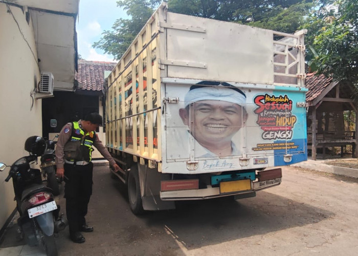 Nyalip dari Kiri, Pemuda 19 Tahun Tewas Terlindas Truk di Warungasem Batang