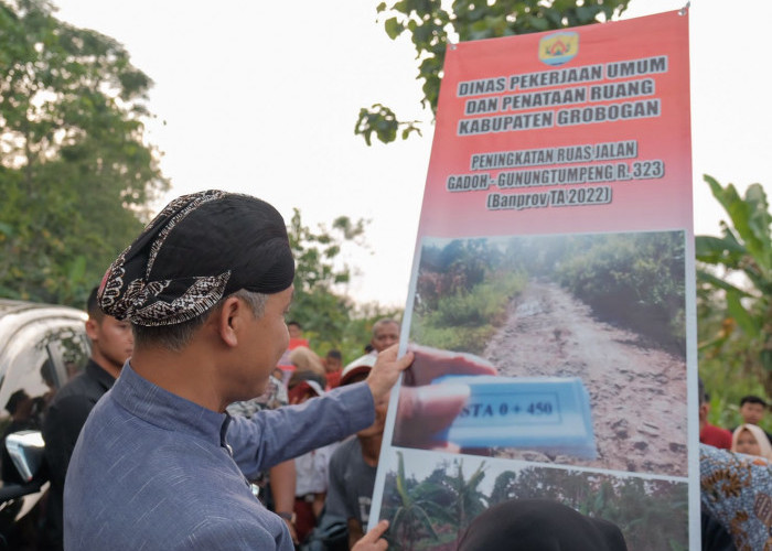 Ganjar Cek Hasil Perbaikan Jalan, Kolaborasi Pemprov Jateng dan Pemkab Grobogan 