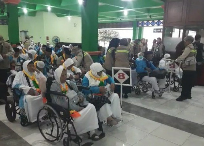 Kloter Pertama Calhaj Asal Kabupaten Tegal Tiba di Asrama Haji Donohudan Boyolali