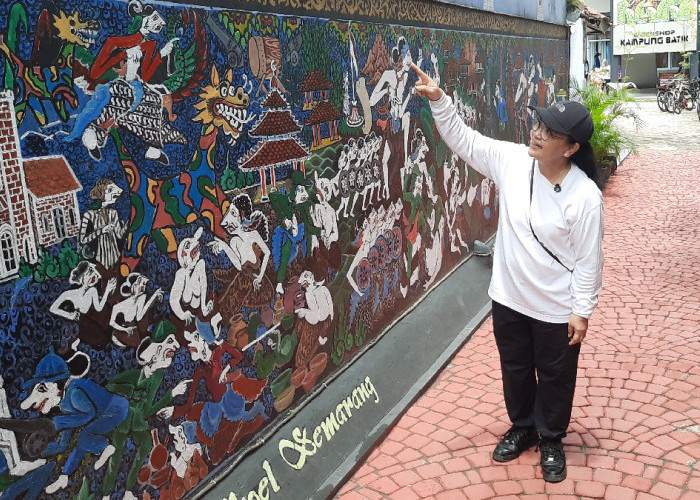 Resmikan Galeri Kampung Batik, Wali Kota Semarang Temukan Buku Sejarah Batik Abad ke-19