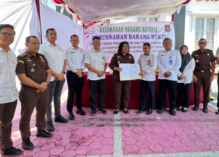 Kejari Kendal Musnahkan 16,6 Gram Sabu dan 1.728 Pil, Barang Bukti dari 45 Perkara