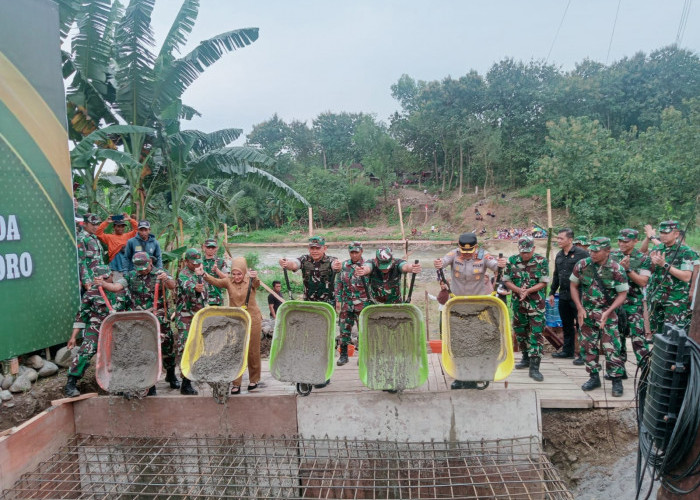 Puluhan Tahun Warga Bolo Boyolali Bertaruh Nyawa Taklukkan Sungai Serang, Lega Jembatan Garuda Segera Dibangun