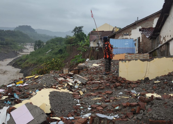Tanah Bergerak di Desa Kajen Tegal Meluas, Rumah Rusak Semakin Bertambah