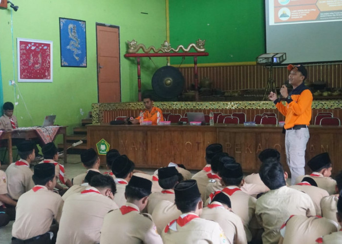 BPBD Kota Pekalongan Ajari Siswa MAN 1 Siaga Bencana, Ini Aksinya 