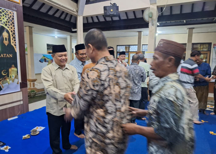 Halal Bi Halal Kelurahan Pekauman Kota Tegal, Pendongeng Kak Tedy Beri Motivasi