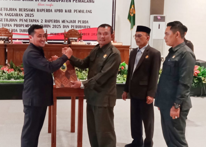 DPRD Kabupaten Pemalang Rapat Paripurna Persetujuan Raperda APBD Tahun Anggaran 2025