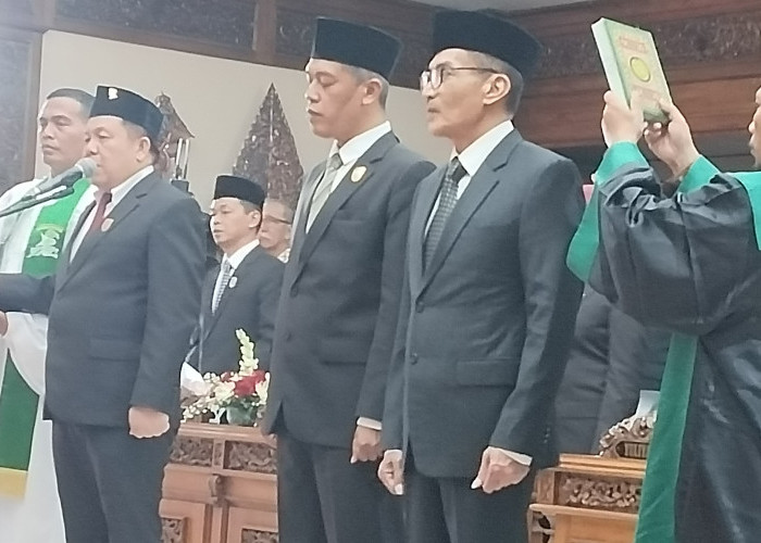 Dance Ishak Palit Kembali Pimpin DPRD Salatiga 2024-2029, Mantan Wali Kota Dua Periode Yuliyanto Jabat Wakil K