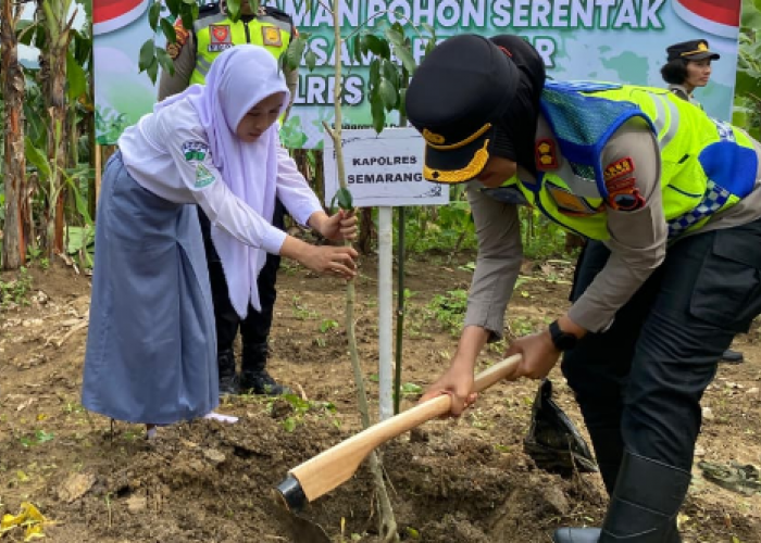 Polres Semarang Gandeng Pelajar, Tanam Pohon di Kawasan Hutan Lindung Petak 1009E Ungaran Timur