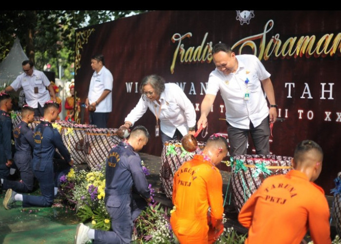 Tradisi Siraman PKTJ Tegal: Simbol Penyucian Diri 205 Calon Wisudawan 2026