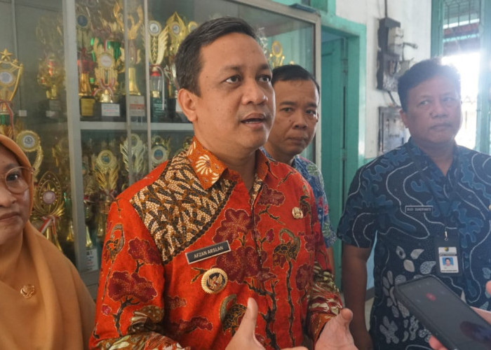 Wali Kota Pekalongan Sidak SPMB SMP, Pastikan Tak Ada Permainan Kuota di Sekolah Negeri
