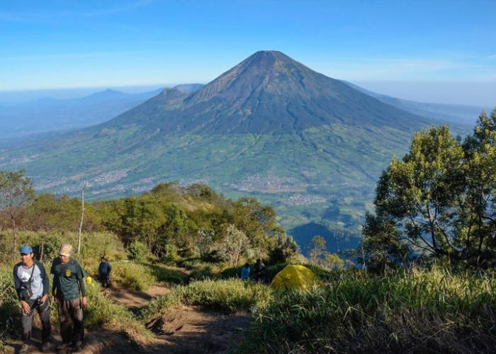 9 Gunung Terindah di Jawa Tengah, Ternyata Tak Hanya Gunung Merapi, Apa Saja? Simak Ini!