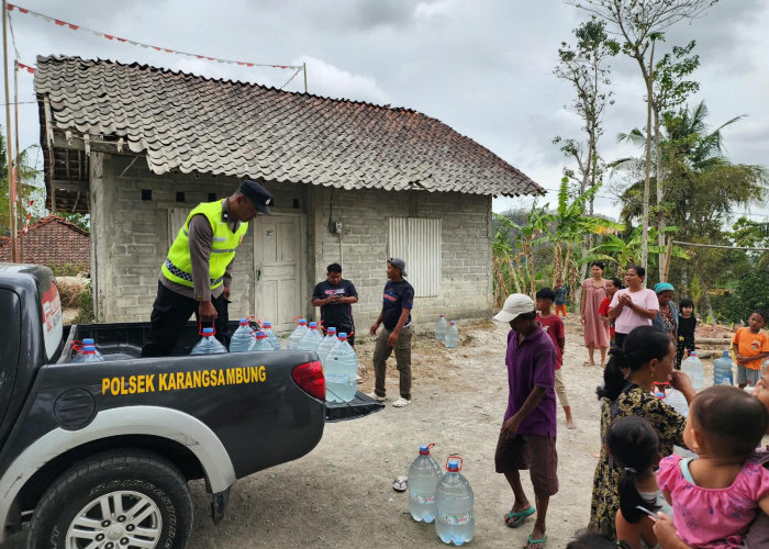 Kemarau Panjang, Warga Karangsambung Kebumen Mulai Kesulitan Air Bersih