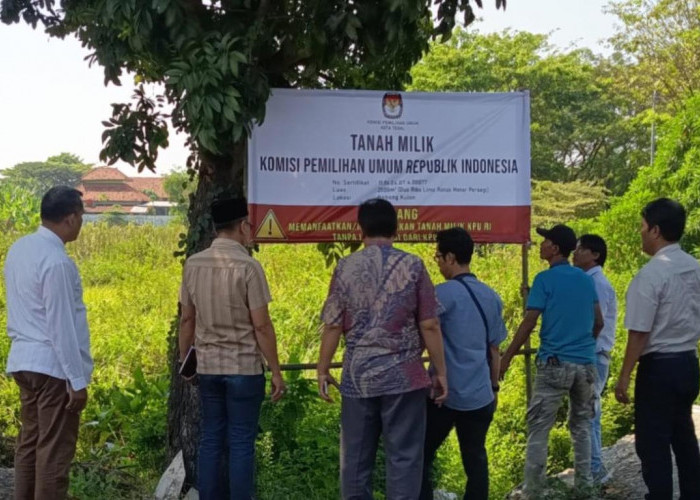 Pastikan Aset Negara Terjaga, KPU Kota Tegal Pasang Plang Bertuliskan Ini 