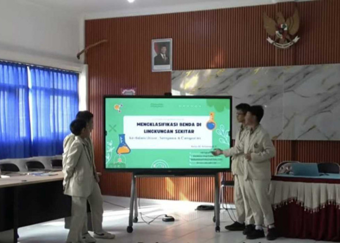 Guru di Wonosobo Padukan Pendidikan Karakter dan Transformasi Digital Lewat Kardus hingga Laboratorium Virtual