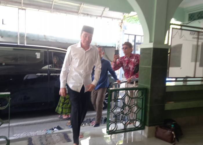 Jokowi Bicara Soal Penangkapan Roy Suryo dan dr Tifa 