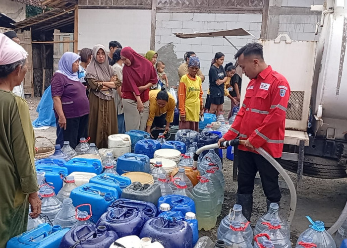 Puluhan Ribu Warga Tegal Krisis Air Bersih, PMI Gercep Kirim 276 Ribu Liter