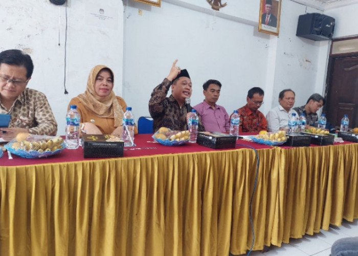 Audiensi Warga Dawuhan Kabupaten Tegal Membahas Perbaikan Jalan Antardesa 