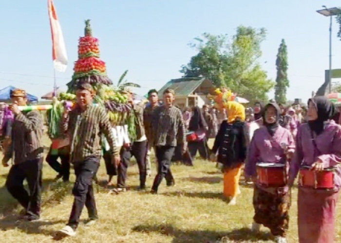 Desa Surajaya Kabupaten Pemalang Adakan Sedekah Bumi