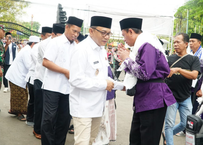 Tiga Kloter Jemaah Haji Pati Diberangkatkan, Wabup Chandra Soroti Kinerja PHD 