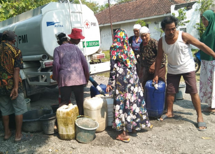 Warga Pantura Kabupaten Tegal Kesulitan Air Bersih, Sumur Mengering