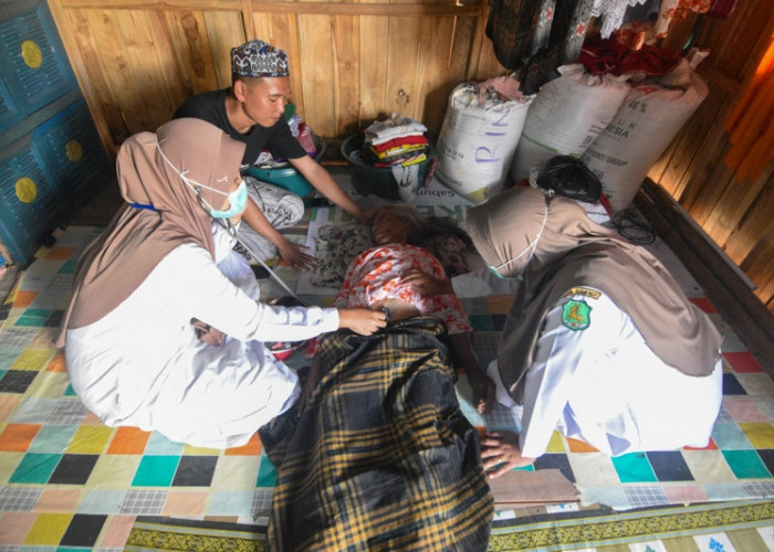 Dedikasi Bidan Pulau Terpencil