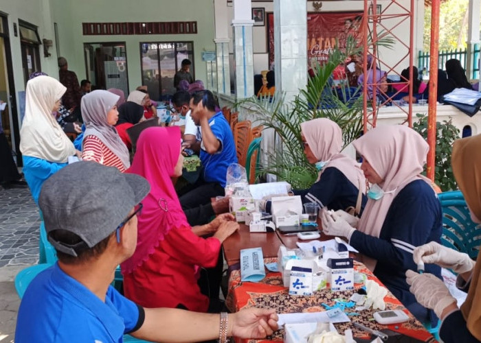Bakti Sosial PDI Perjuangan Disambut Antusias, Dion Agasi Ajak Warga Terapkan Gaya Hidup Sehat