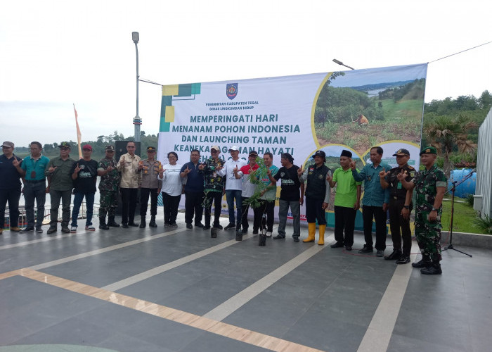 Tanam Pohon dan Launching Taman Keanekaragaman Hayati di Waduk Cacaban 