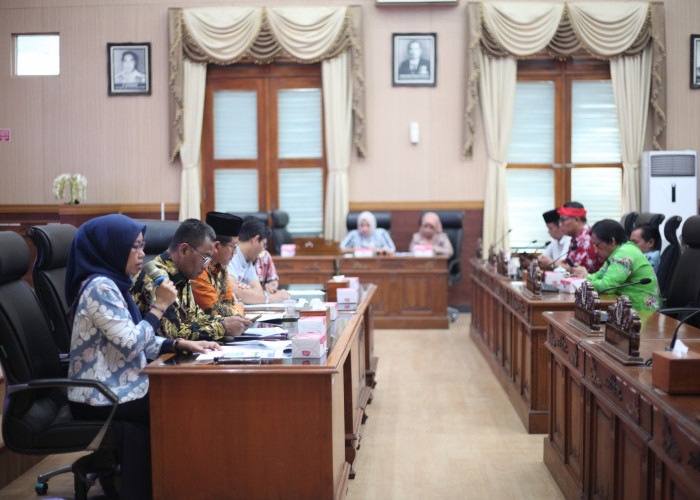 Sekretariat DPRD Kota Tegal Gelar Forum Konsultasi Publik Perdana