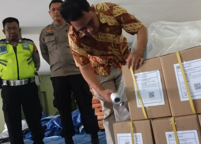 26 Box Surat Suara Pilgub Jateng Tiba di Gudang KPU Salatiga Tadi Malam 