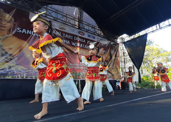 Ratusan Penari Dalam dan Luar Negeri Gelar Maraton 24 Jam Sambut Hari Tari Dunia 2026 di Semarang