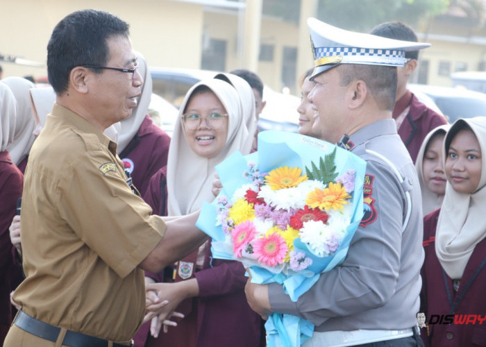HUT ke-71 Polantas di Kebumen, SMA Negeri 2 Raih Reward Lomba Mural Keselamatan