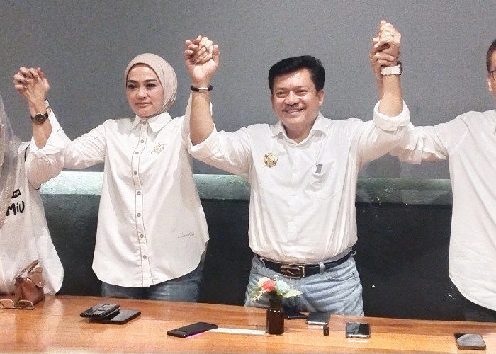 Gelar Presscon Unggul Hitung Cepat, Ketua Tim Pemenangan Yuliyanto Sebut Robby-Nina Pemimpin Salatiga Baru