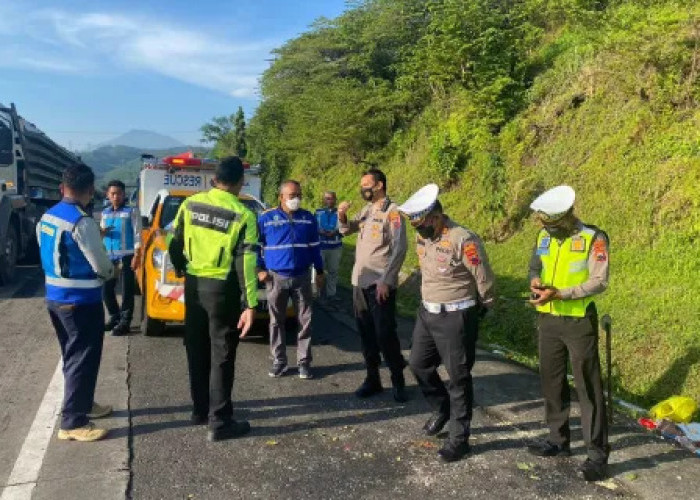 Kecelakaan Maut di Tol Semarang-Solo Banyak Korban, 5 Orang Tewas