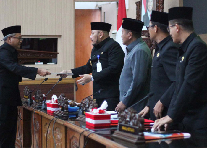 Pengamen dan Pengemis di Perempatan Jalan di Tegal Makin Marak